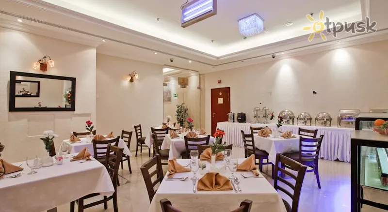Фото отеля Skylight Hotel 3* Дубай ОАЕ бари та ресторани