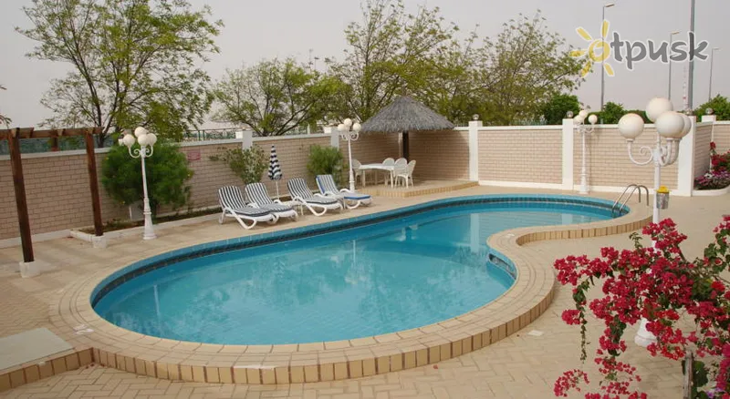 Фото отеля Liwa Hotel 3* Абу Дабі ОАЕ екстер'єр та басейни