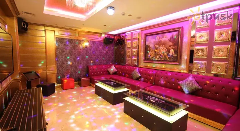 Фото отеля Novel Hotel City Center 4* Абу Дабі ОАЕ бари та ресторани