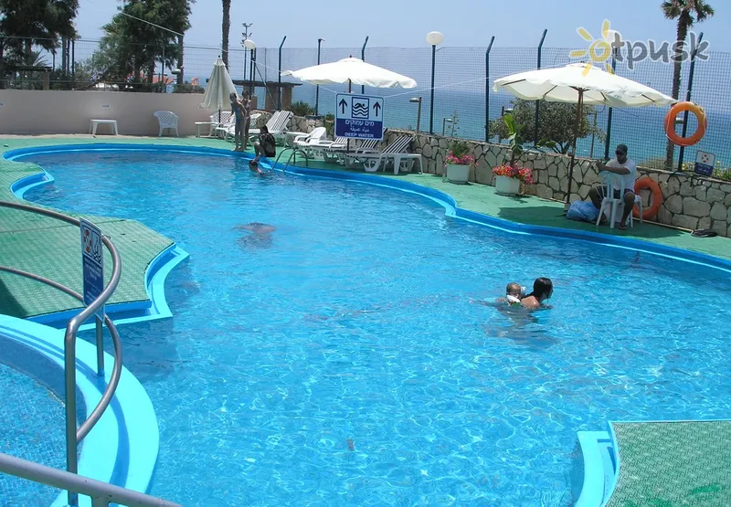 Фото отеля New Park Hotel 3* Netanija Izraelis išorė ir baseinai