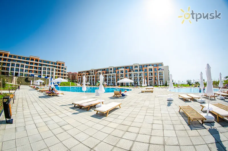 Фото отеля Premier Fort Beach 4* Šventasis Vlasas Bulgarija išorė ir baseinai