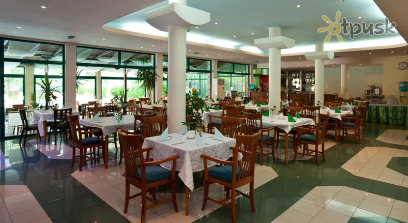 Фото отеля Perla Plaza 3* Primorsko Bulgārija bāri un restorāni