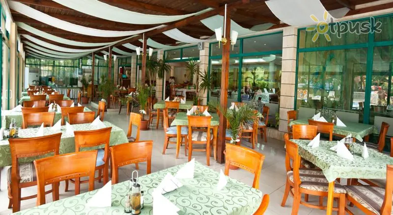 Фото отеля Perla Plaza 3* Primorsko Bulgārija bāri un restorāni