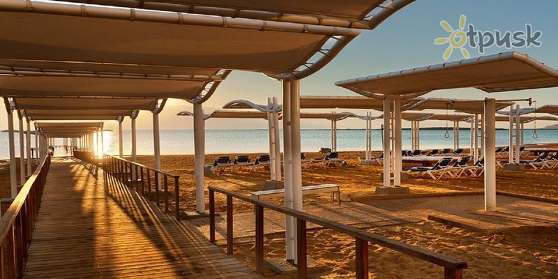 Фото отеля Crowne Plaza Dead Sea 5* Мертвое море Израиль пляж