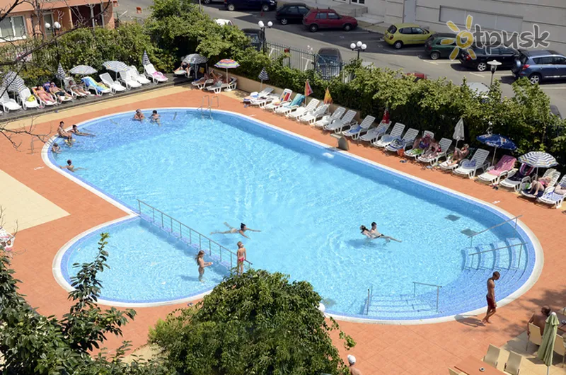 Фото отеля Арсенал 2* Несебр Болгарія екстер'єр та басейни