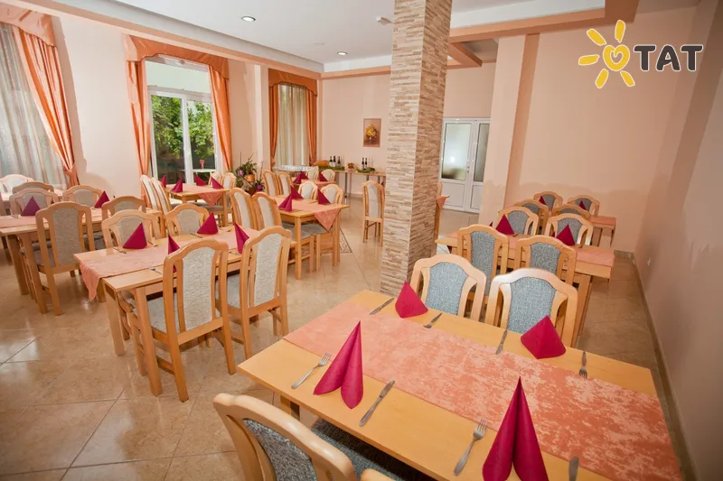 Фото отеля Residence Bella 3* Будва Чорногорія бари та ресторани