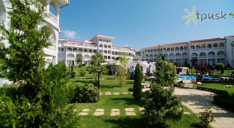 Фото отеля Лазур II 2* Святой Влас Болгария экстерьер и бассейны