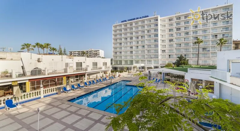 Фото отеля Globales Condes de Alcudia 3* о. Майорка Іспанія екстер'єр та басейни