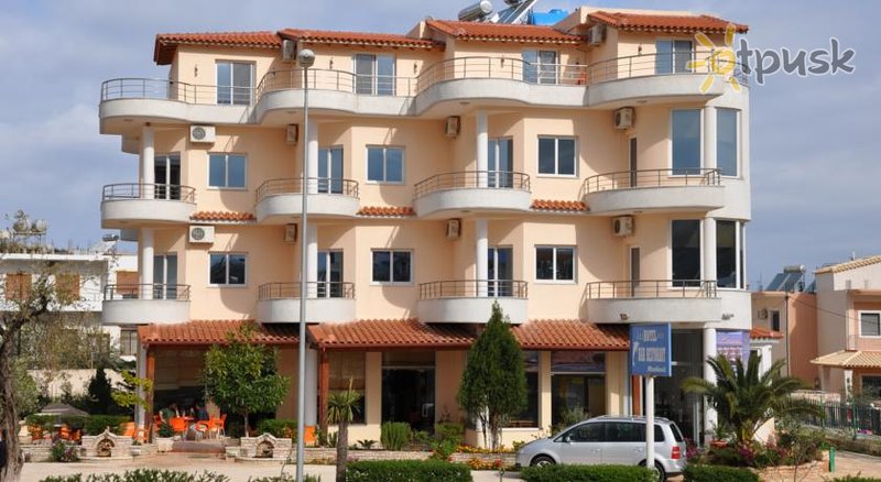 Фото отеля Mariksel Hotel 3* Ксамил Албания экстерьер и бассейны