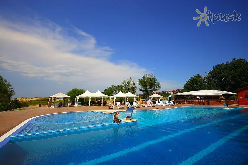 Фото отеля Sozopoli Style Club 3* Созопіль Болгарія екстер'єр та басейни