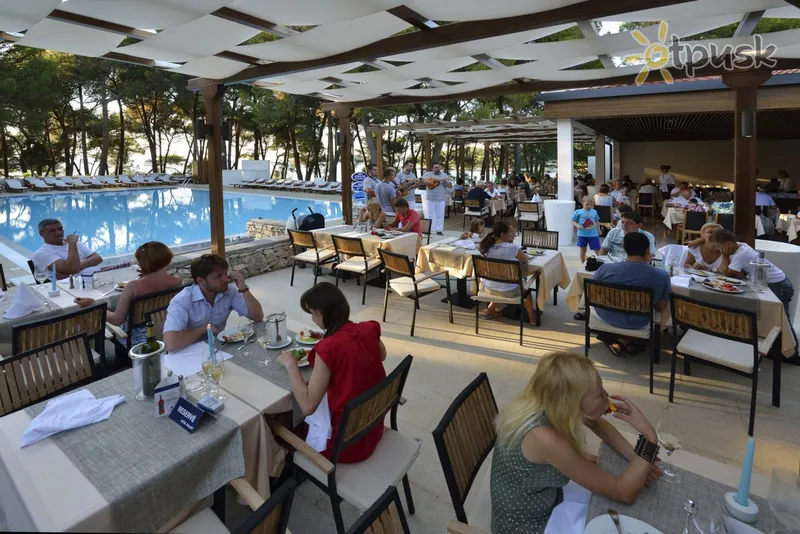 Фото отеля Village Galijot Plava Laguna 4* Porec Horvātija bāri un restorāni