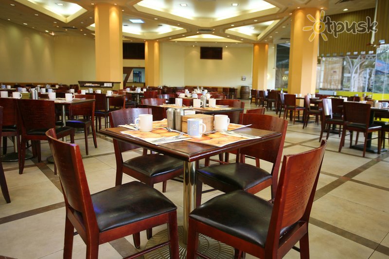 Фото отеля Crowne Plaza Eilat 5* Эйлат Израиль бары и рестораны