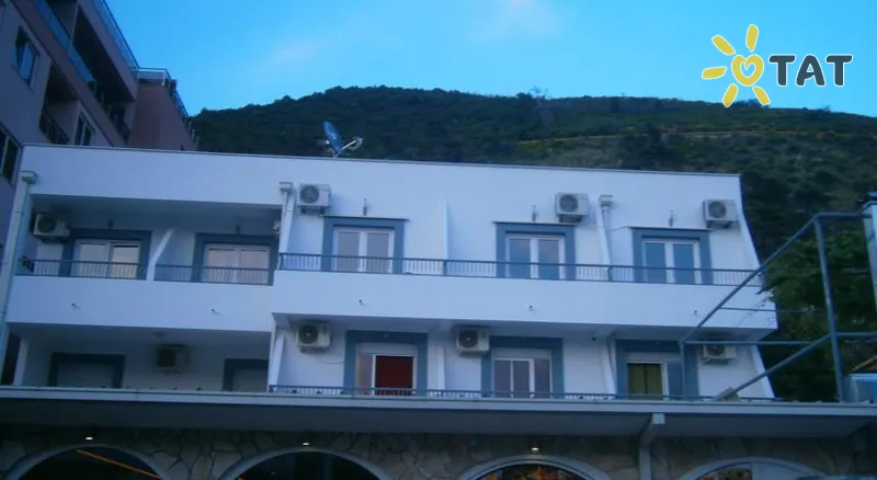 Фото отеля D&B Apartments 3* Будва Чорногорія екстер'єр та басейни