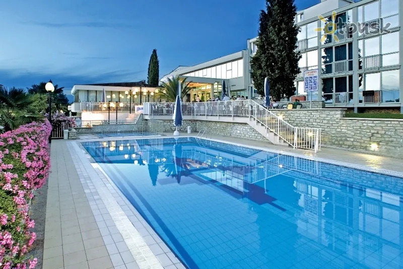 Фото отеля Zorna Plava Laguna Hotel 3* Пореч Хорватия экстерьер и бассейны