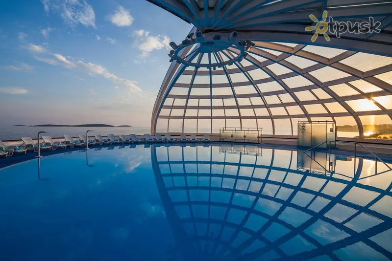 Фото отеля Zora Hotel 3* Примоштен Хорватія екстер'єр та басейни