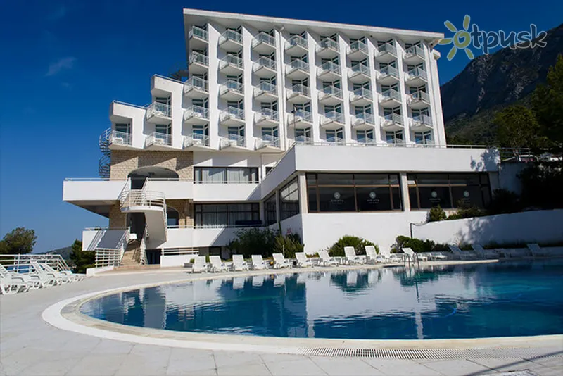 Фото отеля Labineca Hotel 3* Макарска Хорватия экстерьер и бассейны