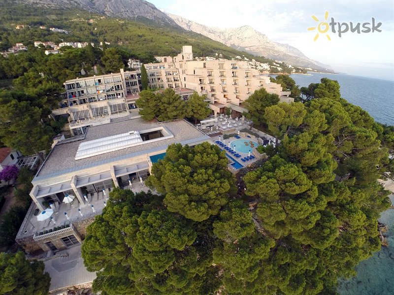 Фото отеля Bluesun Soline 3* Брела Хорватия экстерьер и бассейны