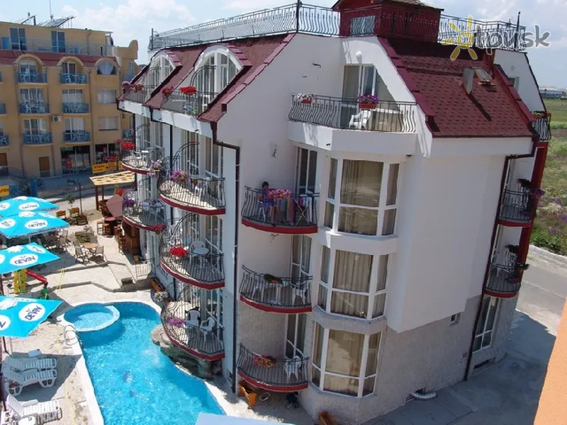Фото отеля Дельфін 3* Несебр Болгарія екстер'єр та басейни