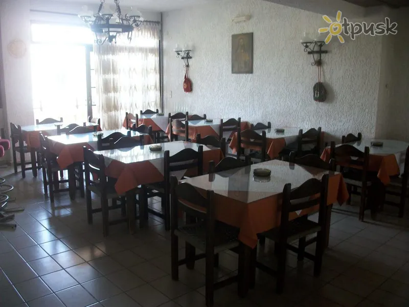 Фото отеля Efi Hotel Malia 2* Kreta – Heraklionas Graikija barai ir restoranai
