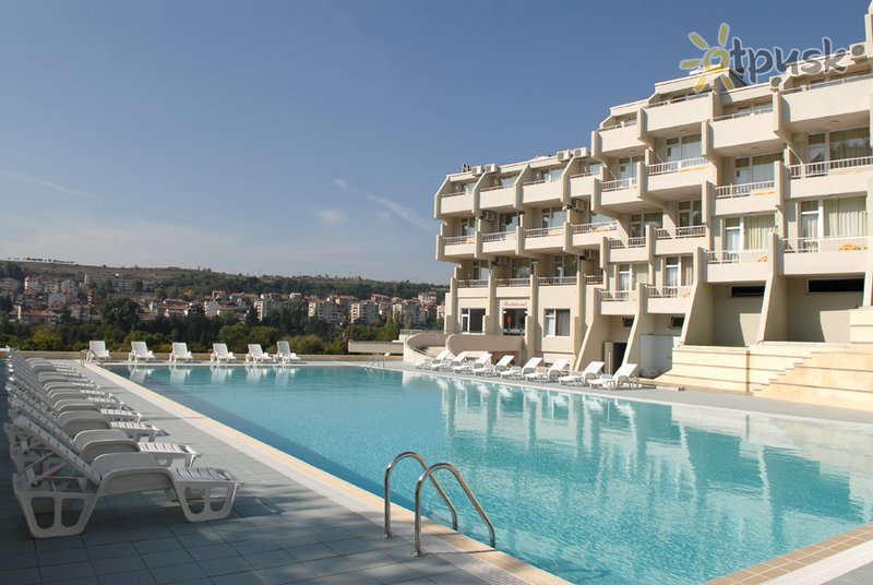 Фото отеля Panorama Spa & Wellness Hotel 3* Сандански Болгария экстерьер и бассейны