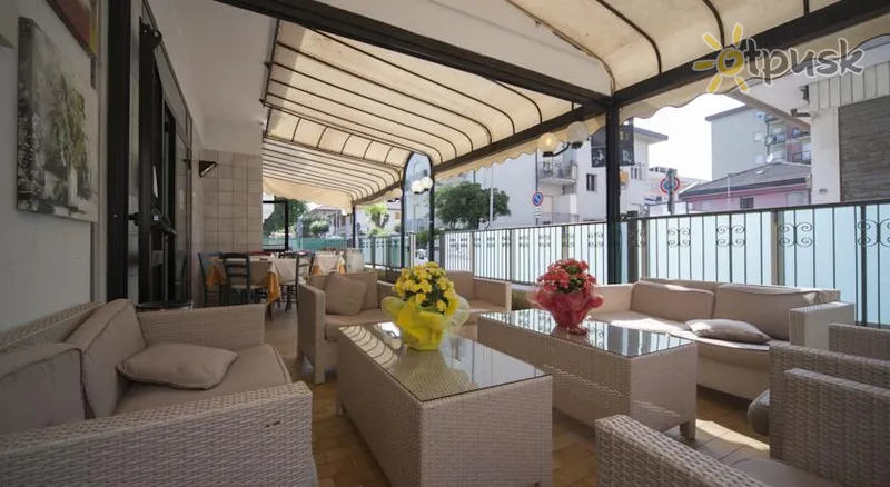 Фото отеля Luciana 3* Riminis Italija fojė ir interjeras