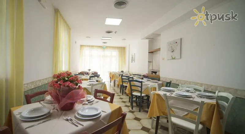 Фото отеля Luciana 3* Riminis Italija barai ir restoranai