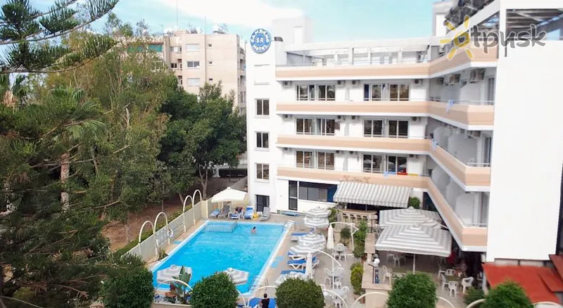 Фото отеля San Remo 2* Larnaka Kipras išorė ir baseinai