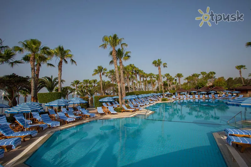 Фото отеля GrandResort 5* Limasolis Kipras išorė ir baseinai