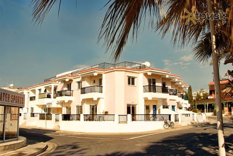 Фото отеля Cleopatra Hotel Apartments 3* Айя Напа Кипр экстерьер и бассейны