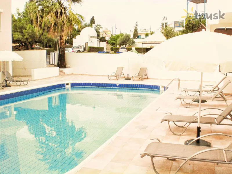Фото отеля Cleopatra Hotel Apartments 3* Ayia Napa Kipras išorė ir baseinai
