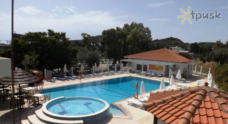 Фото отеля Tinas Studios 3* Rodas Graikija išorė ir baseinai