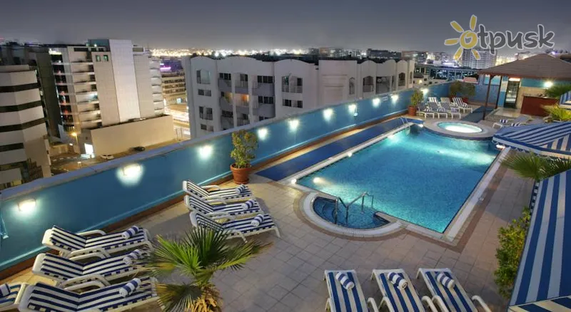 Фото отеля Golden Tulip Deira Hotel 4* Дубай ОАЭ экстерьер и бассейны