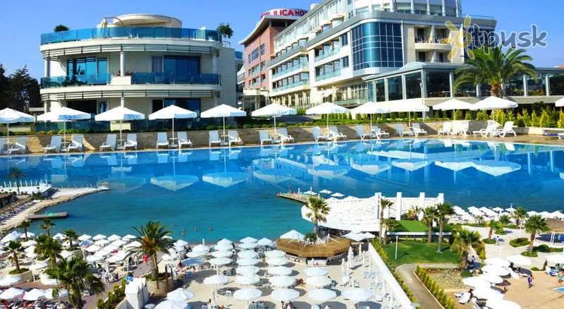Фото отеля Ilica Hotel Spa & Thermal Resort 5* Cesme Turcija ārpuse un baseini