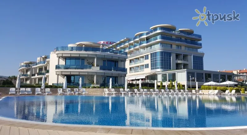 Фото отеля Ilica Hotel Spa & Thermal Resort 5* Чешме Турция экстерьер и бассейны