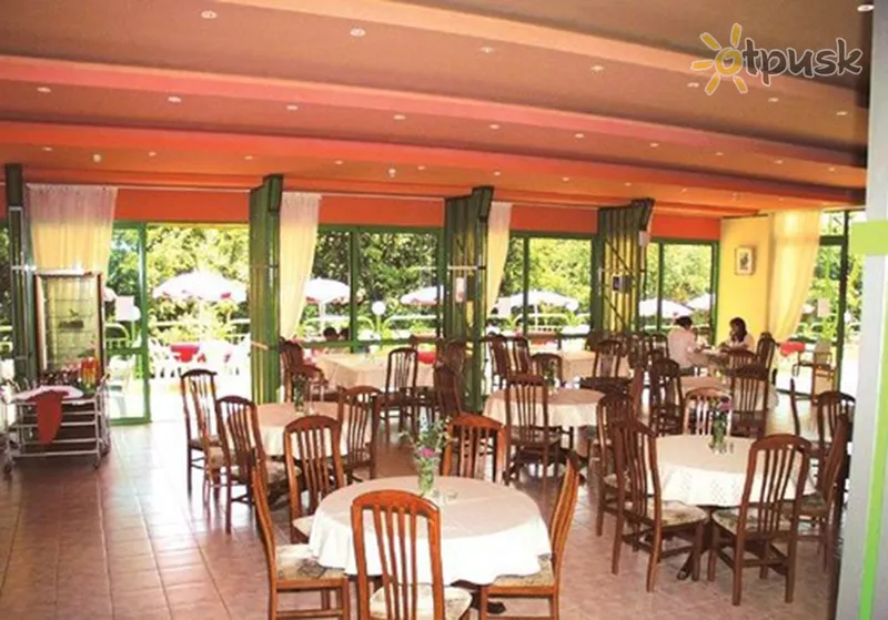 Фото отеля Сінігер 2* Золоті піски Болгарія бари та ресторани