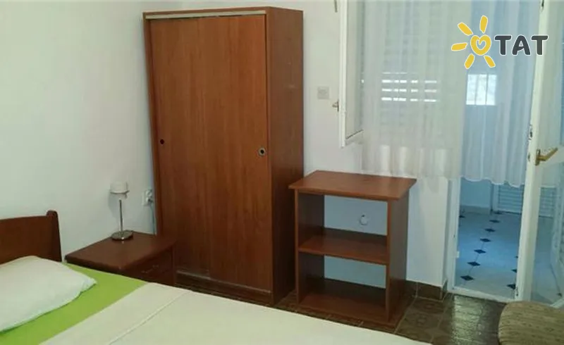 Фото отеля Jovan Gregovic Aparthotel 3* Петровац Чорногорія номери