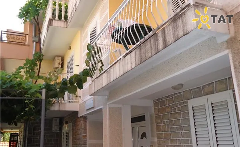 Фото отеля Jelusic Villa 3* Будва Чорногорія екстер'єр та басейни