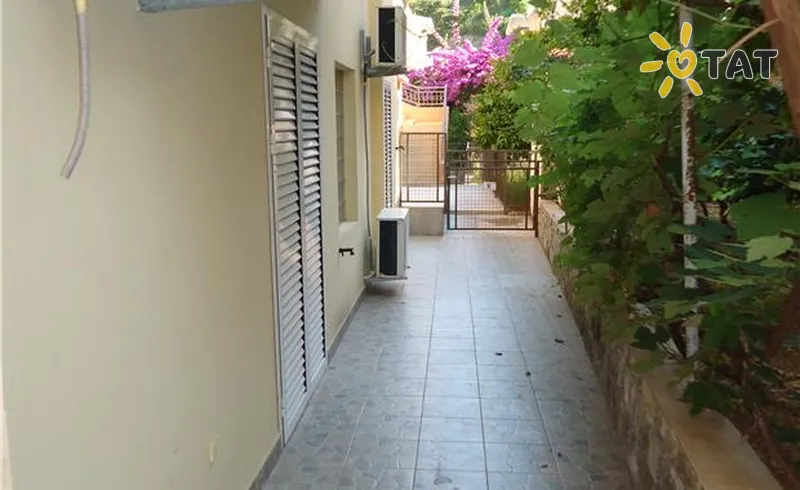 Фото отеля Jelusic Villa 3* Будва Чорногорія номери