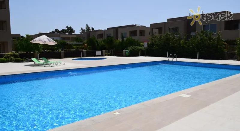 Фото отеля Zephyros Apartment 2* Пафос Кіпр екстер'єр та басейни