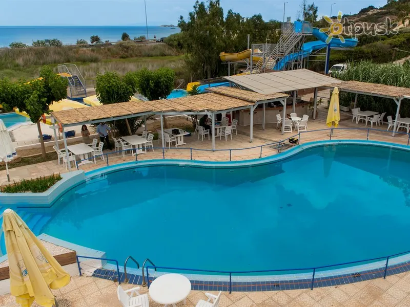 Фото отеля Vergina Hotel 3* Atika Graikija išorė ir baseinai