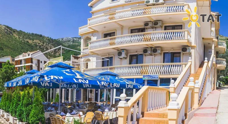 Фото отеля Montere Guest House 3* Петровац Чорногорія екстер'єр та басейни