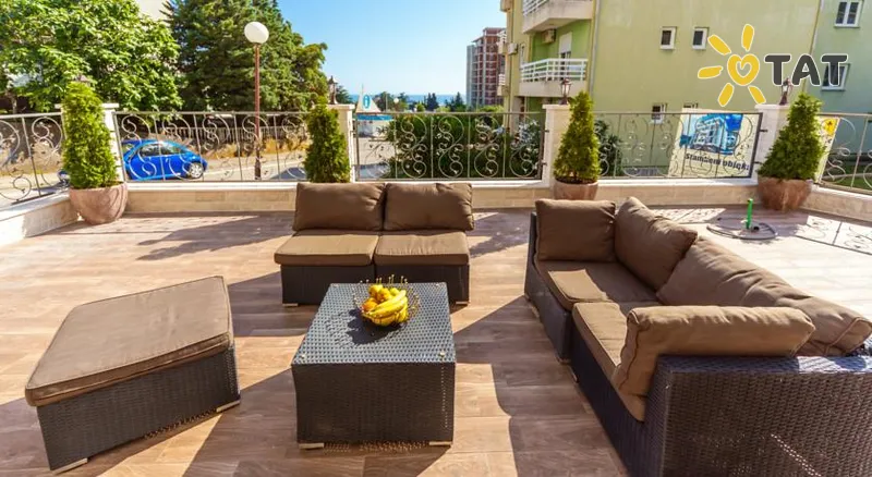 Фото отеля Montere Guest House 3* Петровац Чорногорія бари та ресторани