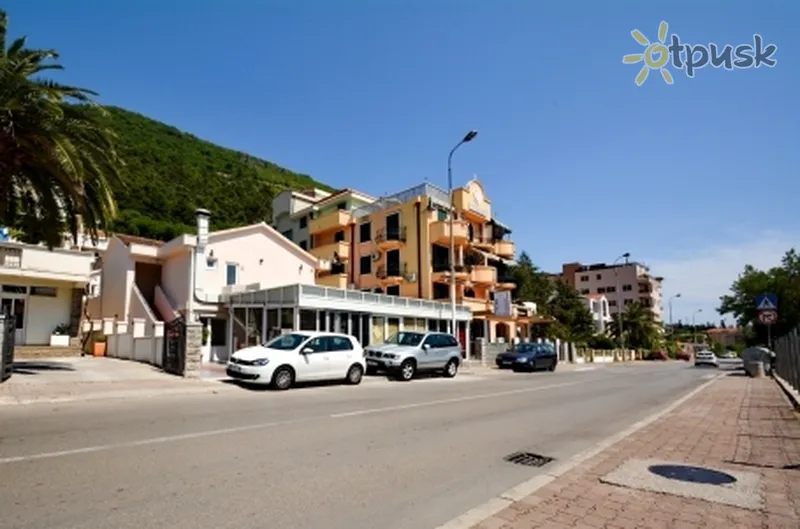 Фото отеля Guest House Masha 3* Будва Черногория экстерьер и бассейны