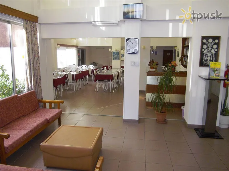 Фото отеля Onisillos Hotel 2* Ларнака Кипр лобби и интерьер