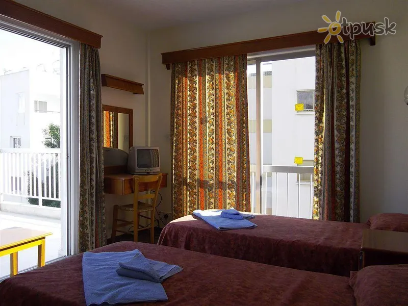 Фото отеля Onisillos Hotel 2* Larnaka Kipras kambariai