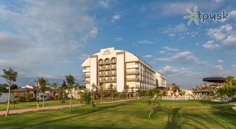 Фото отеля Mary Palace Resort & Spa 4* Сиде Турция экстерьер и бассейны