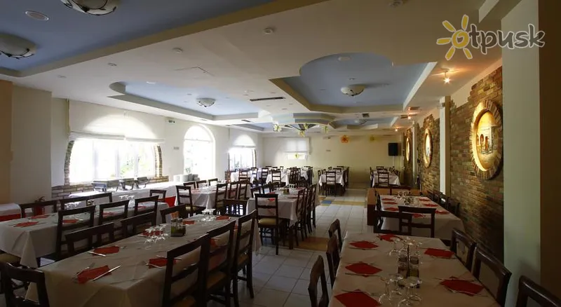 Фото отеля Bintzan Inn Hotel 3* Korfu Graikija barai ir restoranai