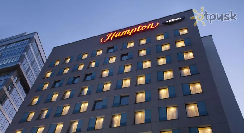 Фото отеля Hampton by Hilton Minsk City Centre 3* Мінськ Білорусь екстер'єр та басейни