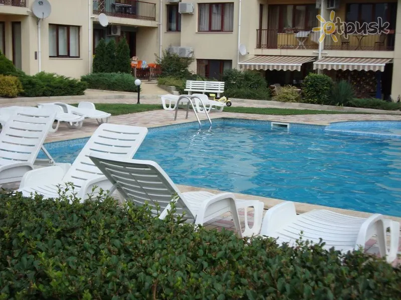 Фото отеля Sea Park Homes Neshkov 3* Varna Bulgarija išorė ir baseinai