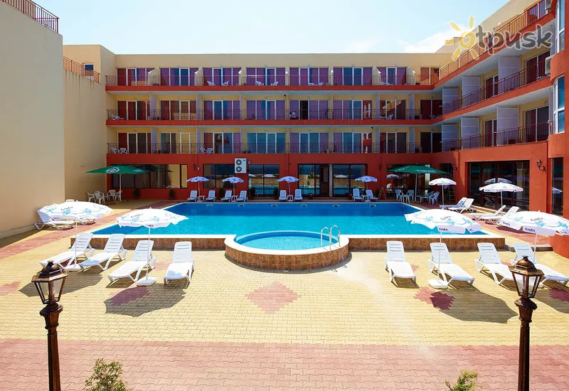 Фото отеля Complex Relax Pomorie 3* Pomorie Bulgarija išorė ir baseinai